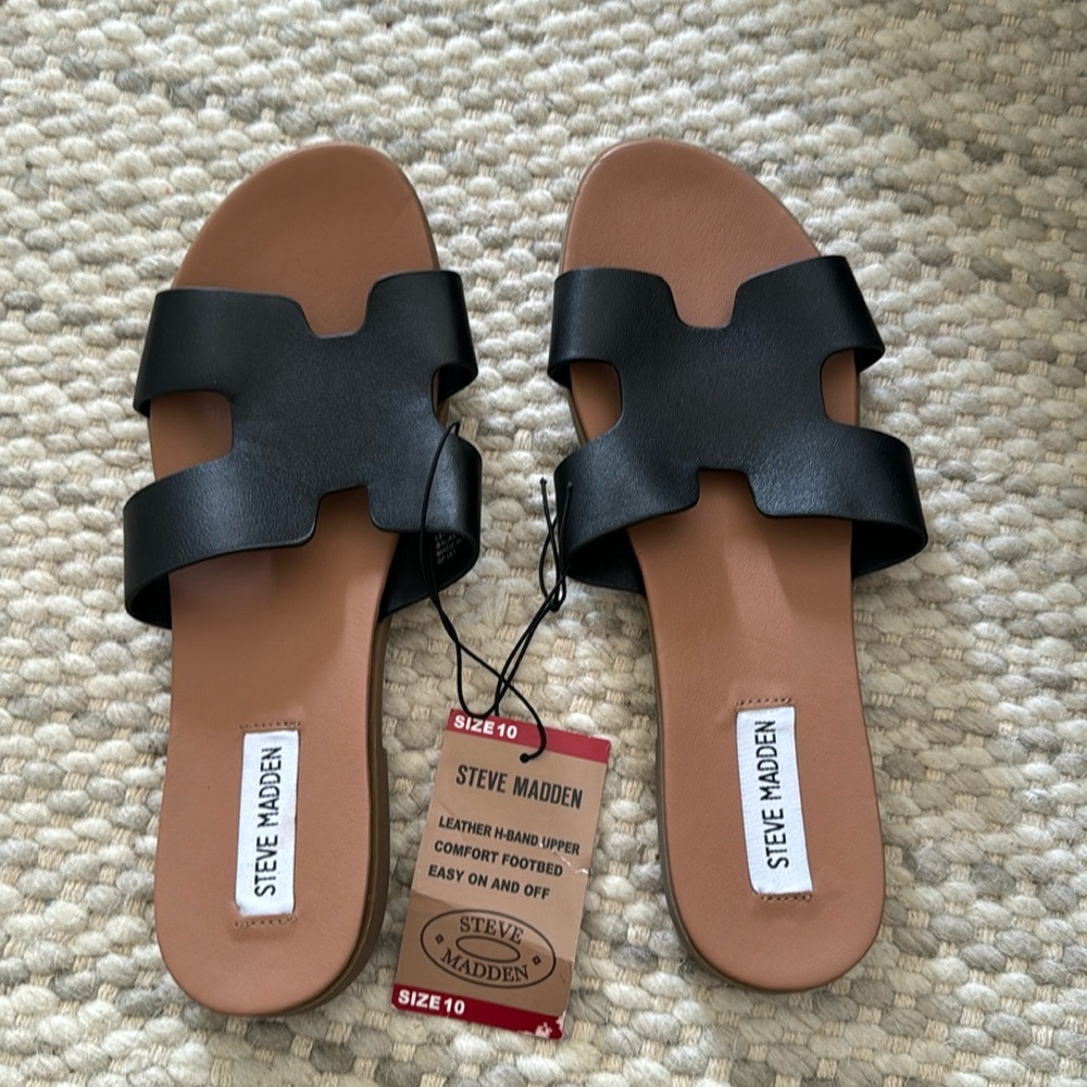 NWT Steve Madden sandals